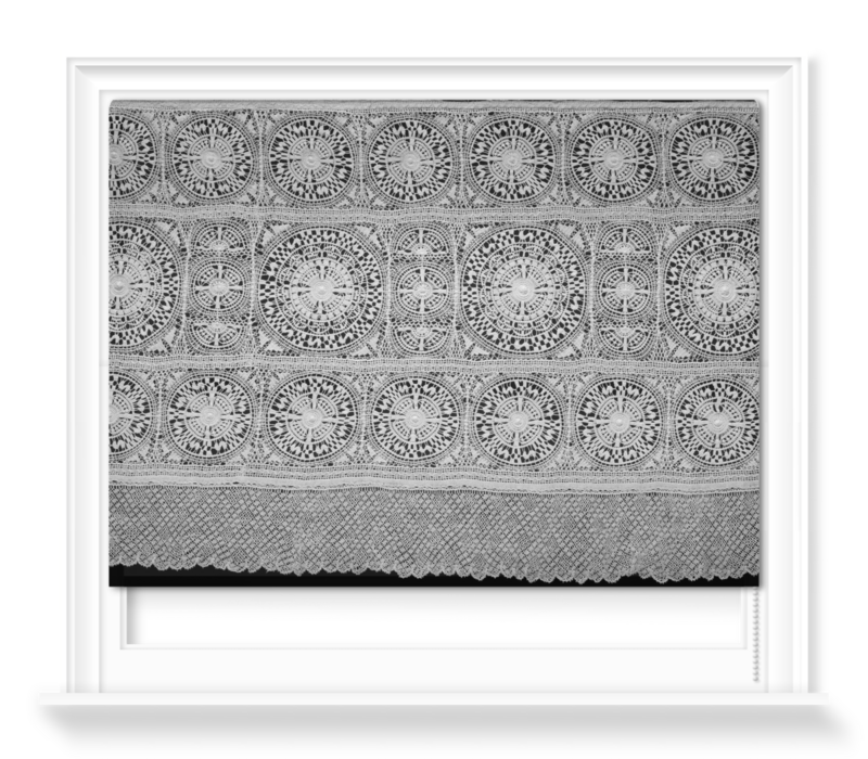 'Spanish Flounce' Roller Blind