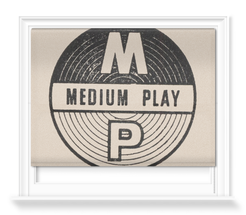 'Medium Play' Roller Blind